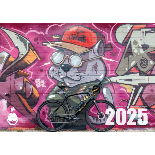 Kalender 2025 - Bike against a wall #baaw